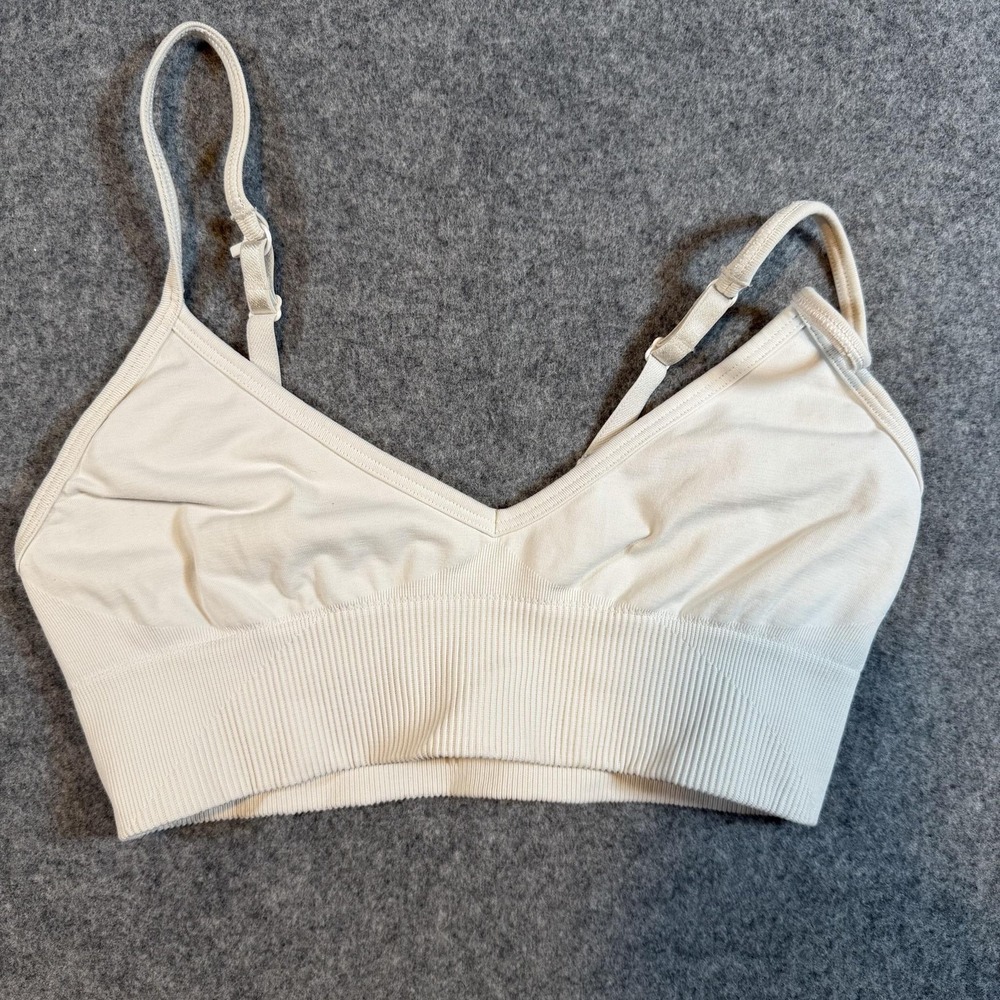 Lululemon Sports Bra Womens 6 White Adjustable Strap Ribbed Yoga Top Athletic